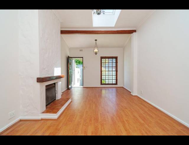 2 BEDROOM HOUSE FOR SALE IN KENILWORTH